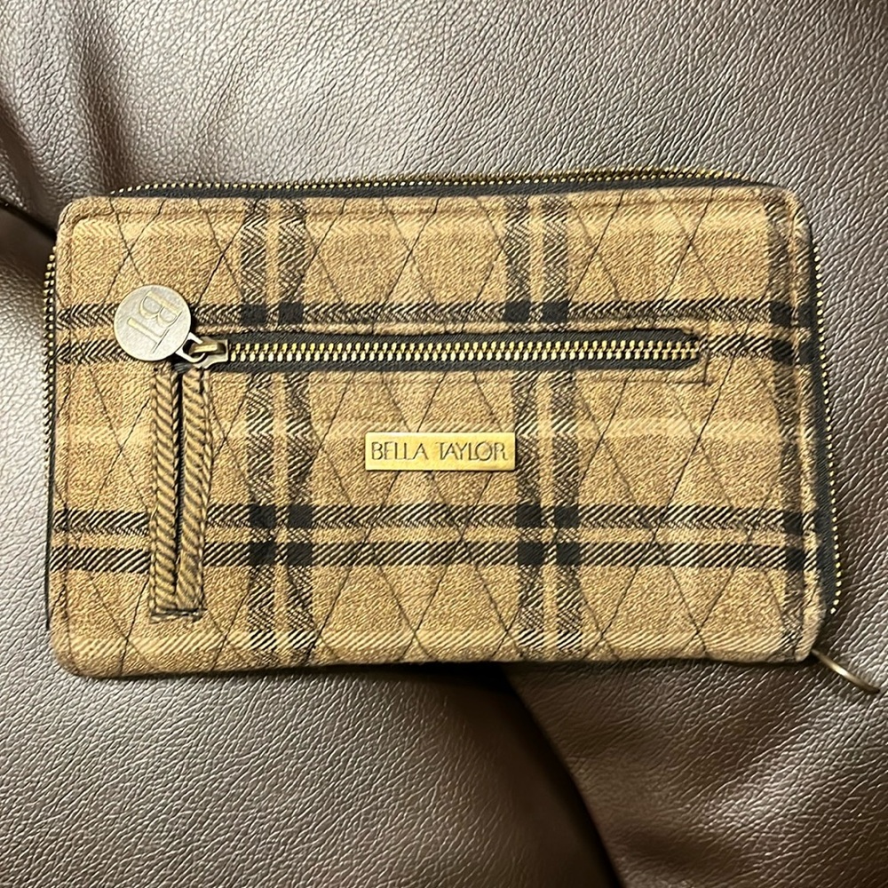 Bella Taylor Zip Around Wallet, Quilted, Brown/Black plaid, 8" x 5" EUC
